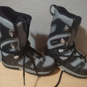 Kids snowboard boots, Sz 3